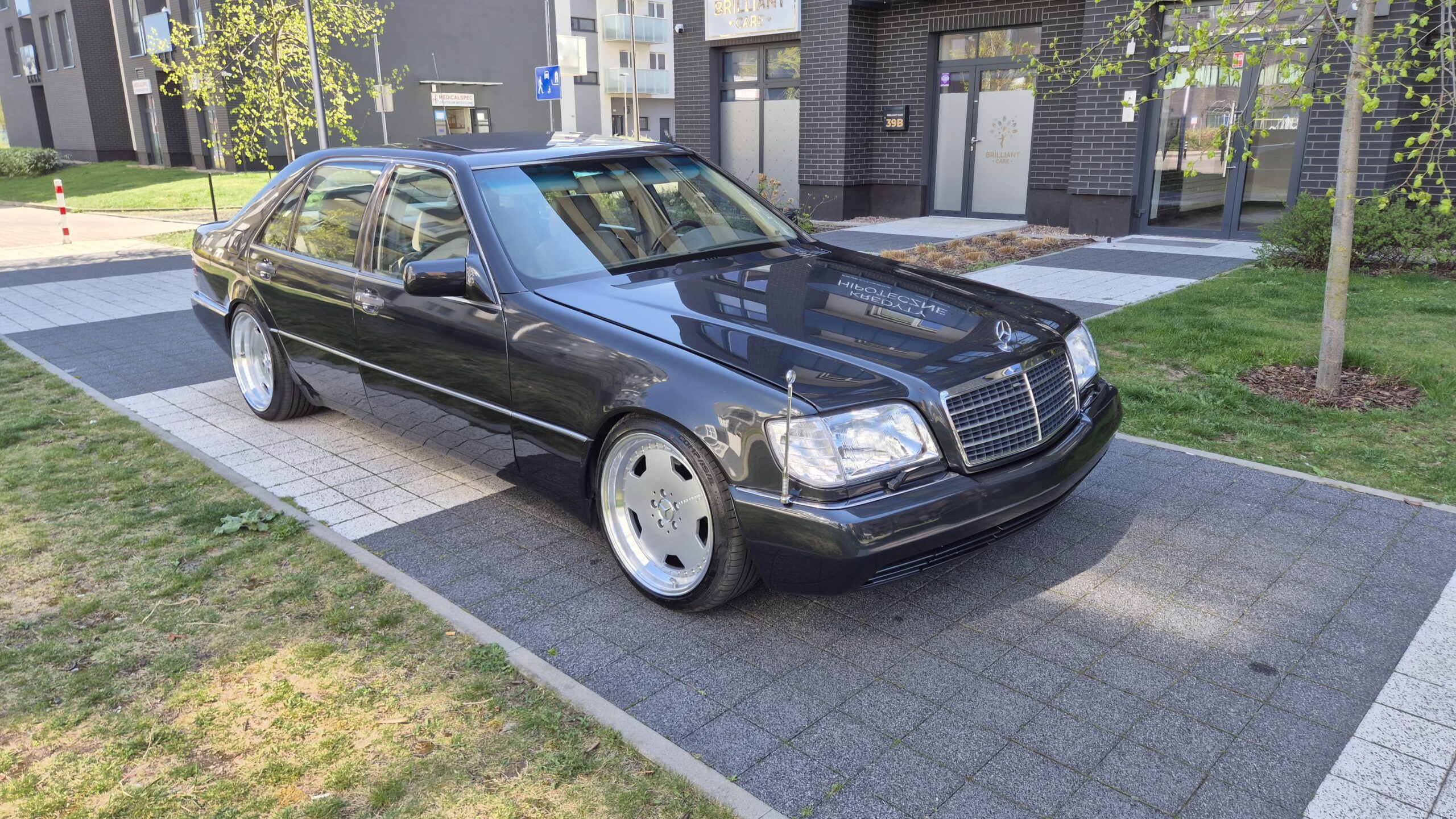 Mercedes-Benz W140 S500L